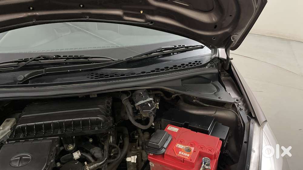 Tata Tiago Xza, 2019, Petrol