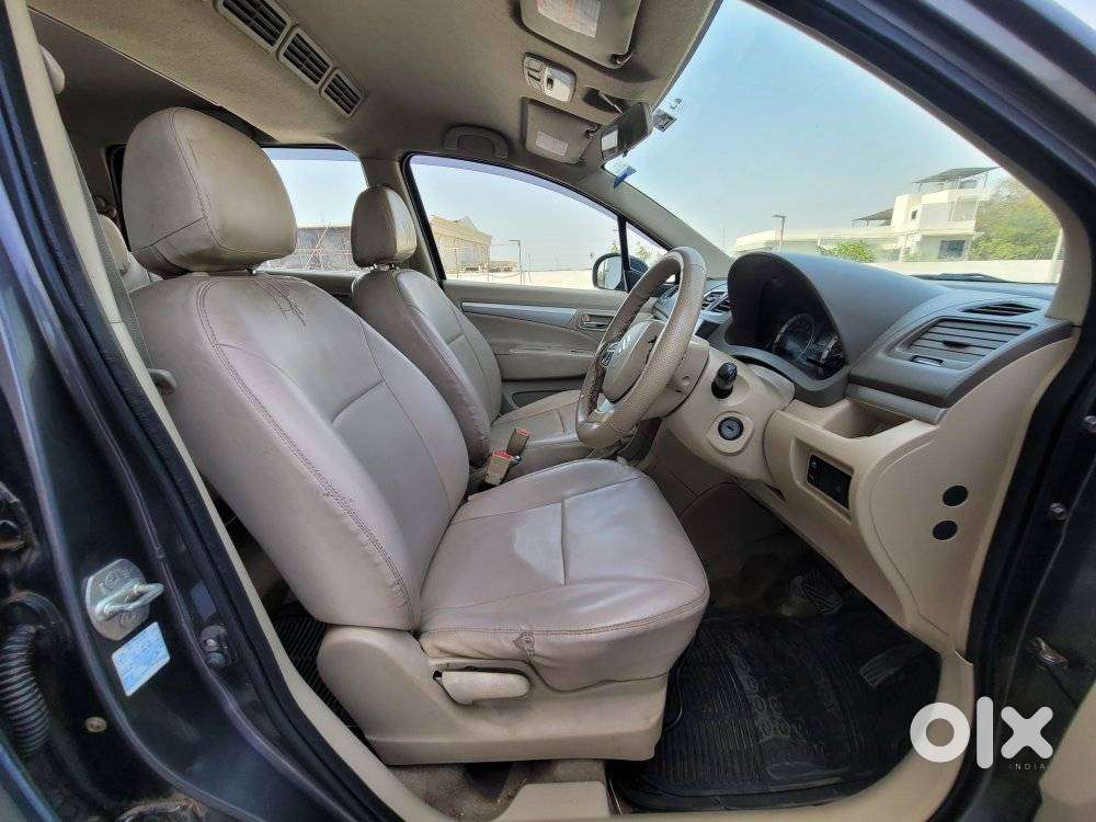 Maruti Suzuki Ertiga Vxi At Petrol, 2016, Petrol