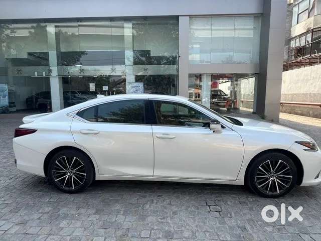 Lexus Es, 2023, Petrol