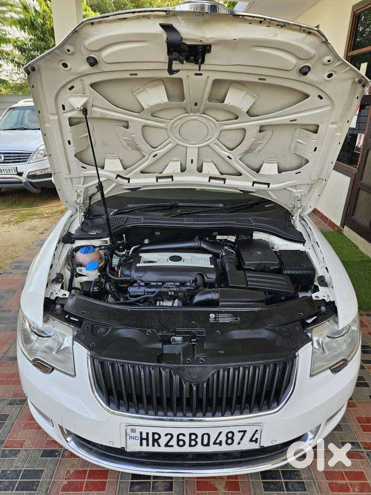 Skoda Superb 1.8 Elegance Tsi At, 2012, Petrol