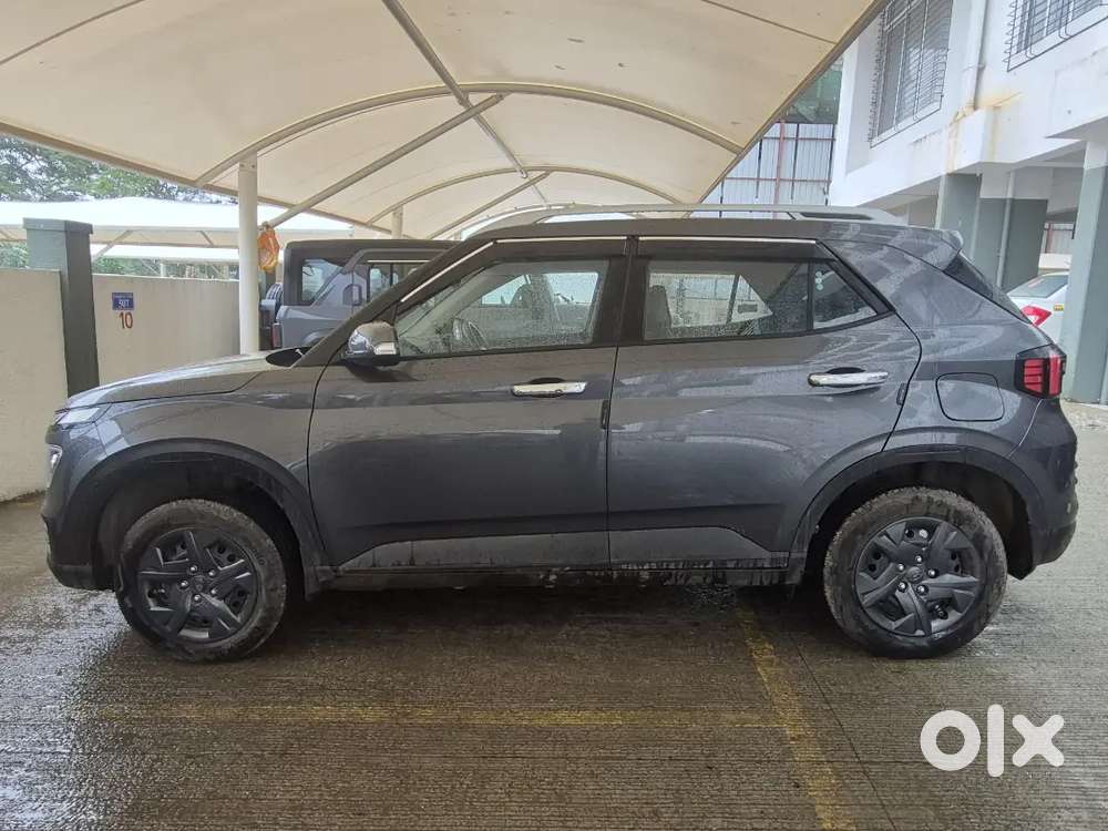 Hyundai Venue 1.2 So+ 2024 Sept Petrol Manual