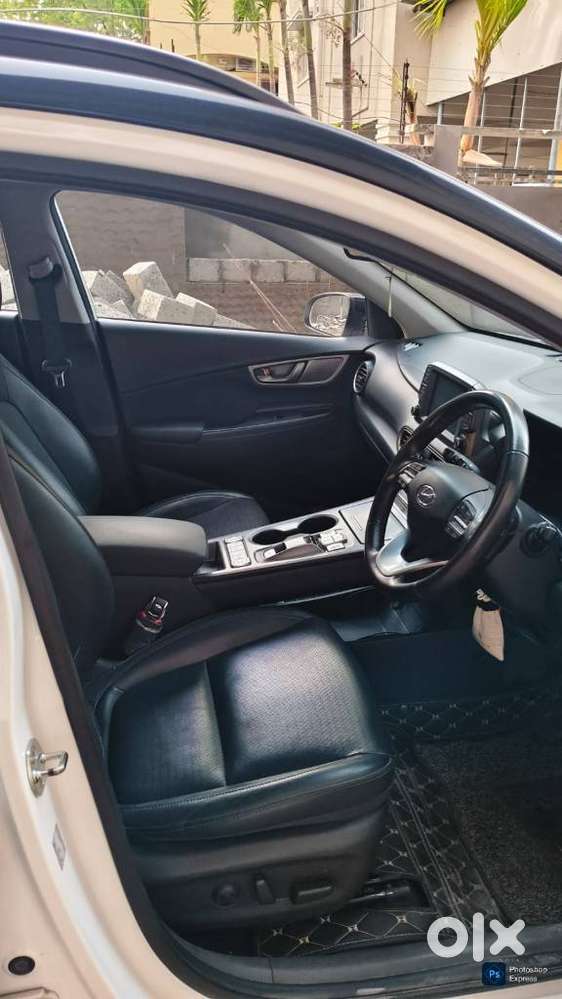 Hyundai Kona Electric Premium Dual Tone, 2024, Electric