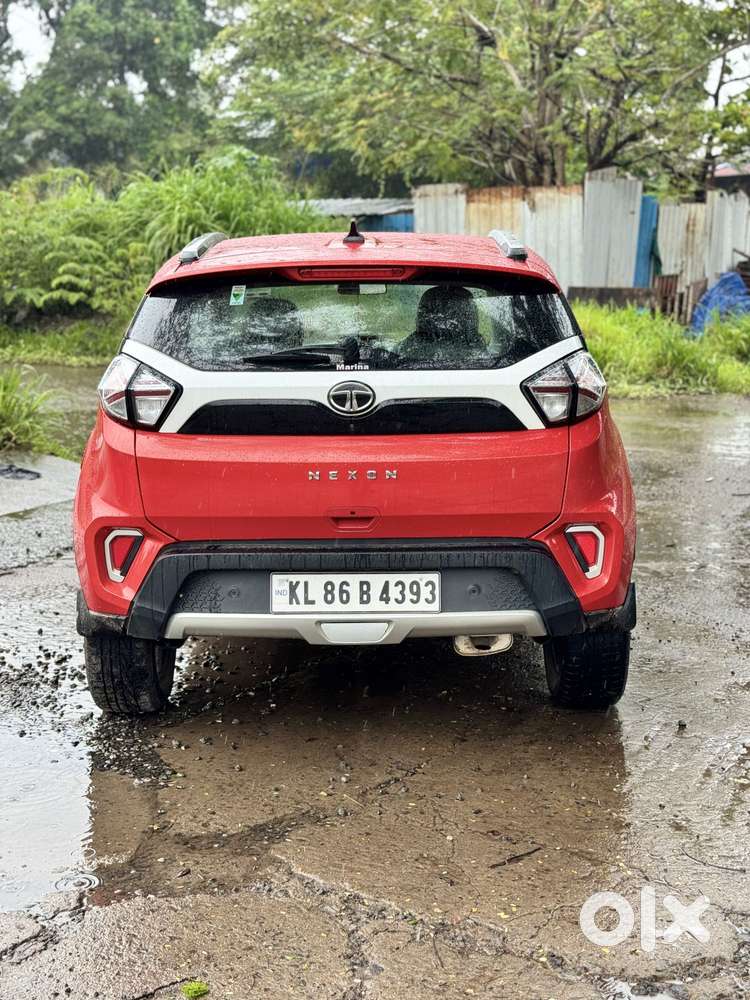 Tata Nexon 1.2 Revotron Xza Plus, 2023, Petrol