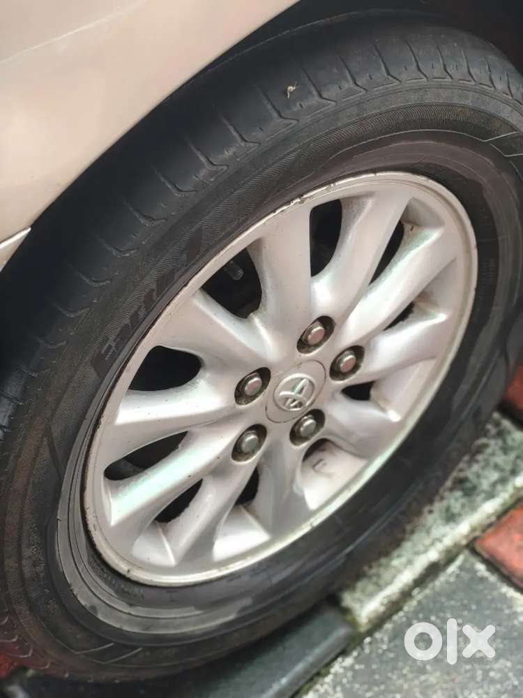 Toyota Innova 2.5 V 2008