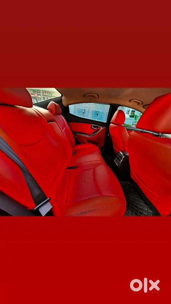 Hyundai Elantra 2012 Petrol Family Car