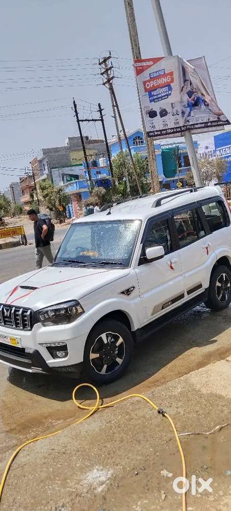 Mahindra Scorpio Classic 2025 Diesel 13000 Km Driven