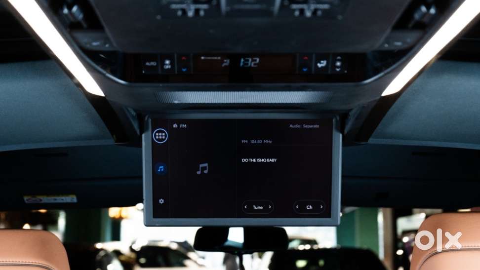 Toyota Vellfire Vip – Executive Lounge, 2025, Petrol