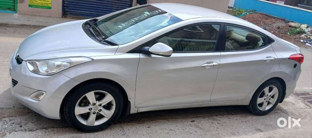 Hyundai Elantra 1.8 Sx Mt, 2013, Petrol