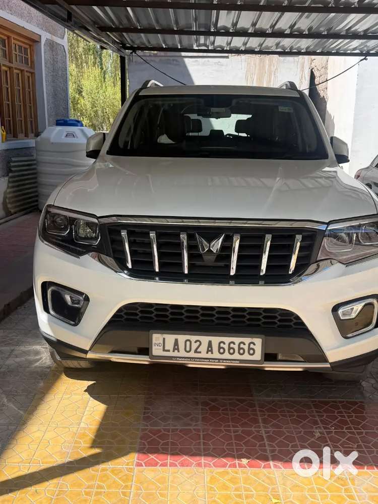 Mahindra Scorpio N Petrol 2023