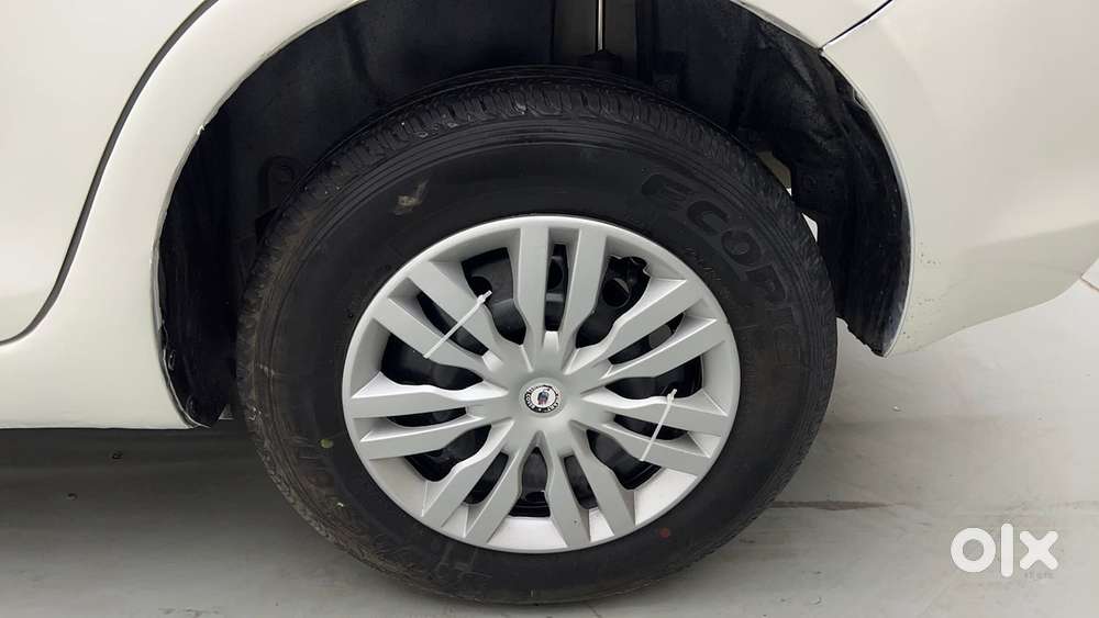 Maruti Suzuki Swift Dzire 1.3 Vxi, 2015, Petrol