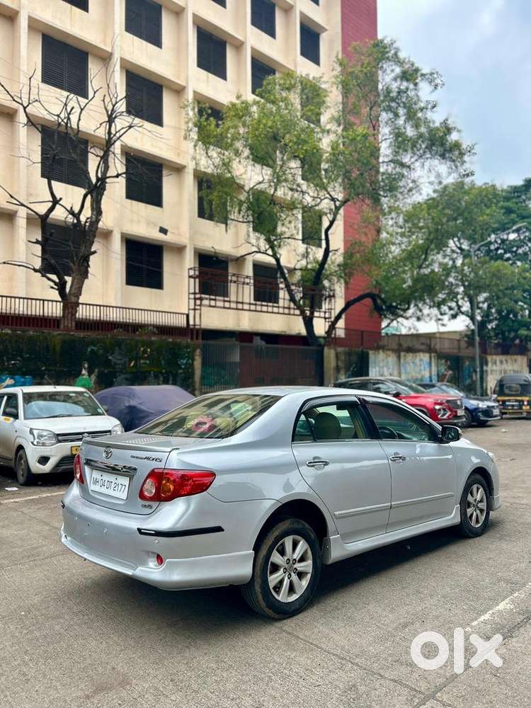 Toyota Corolla Altis 2010