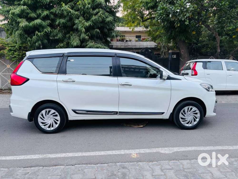 Maruti Suzuki Ertiga 2022-2023 Vxi Cng, 2023, Cng & Hybrids