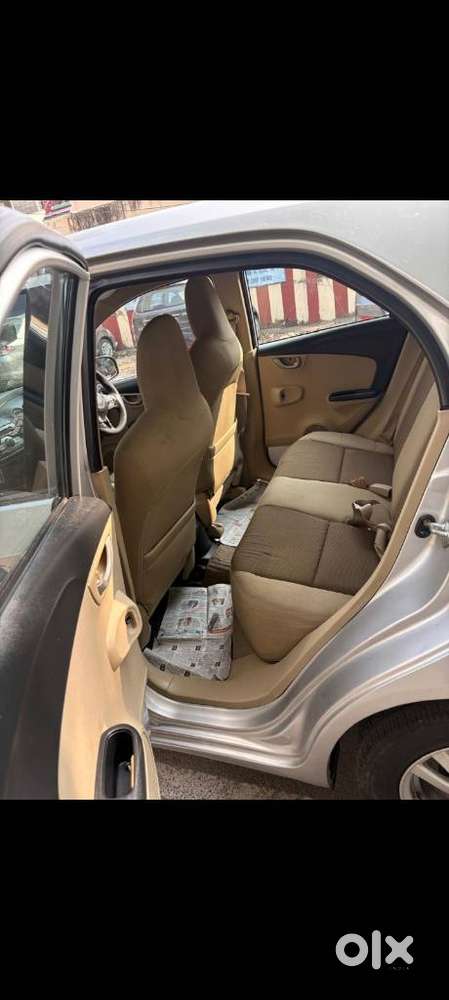 Honda Brio V Automatic, 2014, Petrol