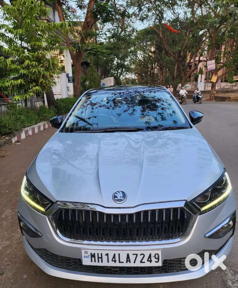 Skoda Slavia Automatic, Sunroof, Vantilated Seats, Wireless Charger