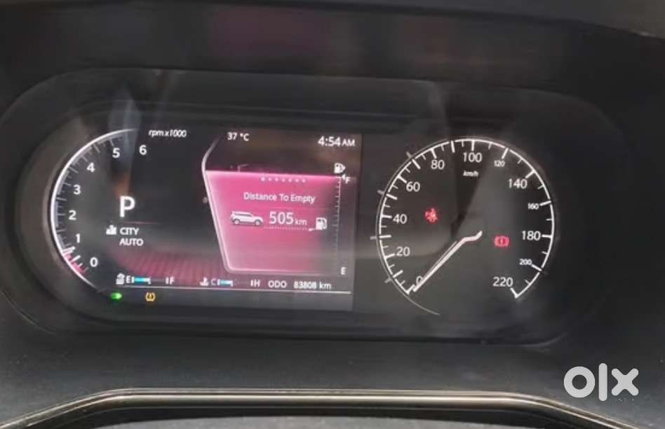 2022 Tata Safari Diesel - New Tyres