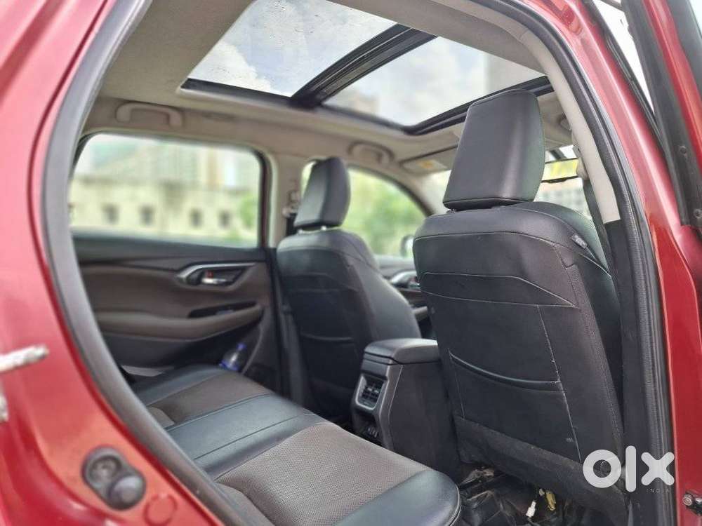 Toyota Urban Cruiser Hyryder 1.5 V Hybrid, 2023, Petrol