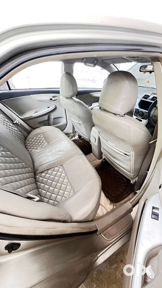 Toyota Corolla Altis 2013
