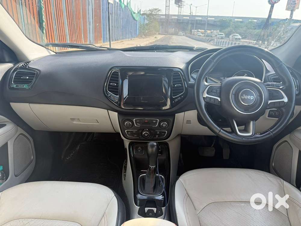 Jeep Compass    1.4 (o) Limited    2017