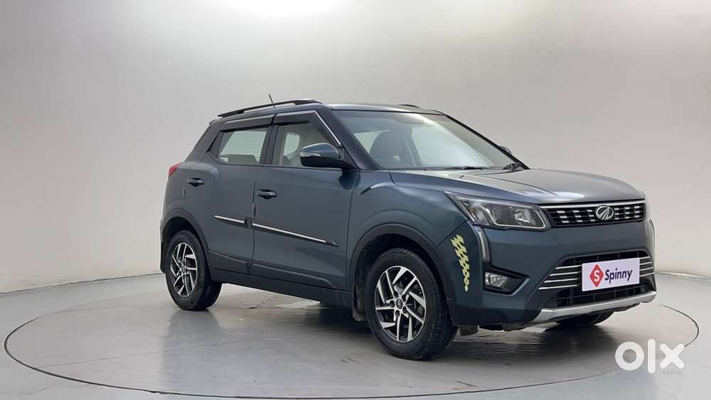 Mahindra XUV300 W8 Option, 2022, Petrol