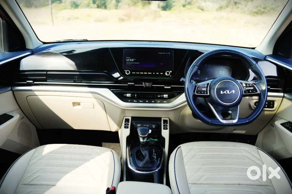 Kia Carens 1.5 Luxury Plus Turbo Dct 7 Str, 2023, Petrol