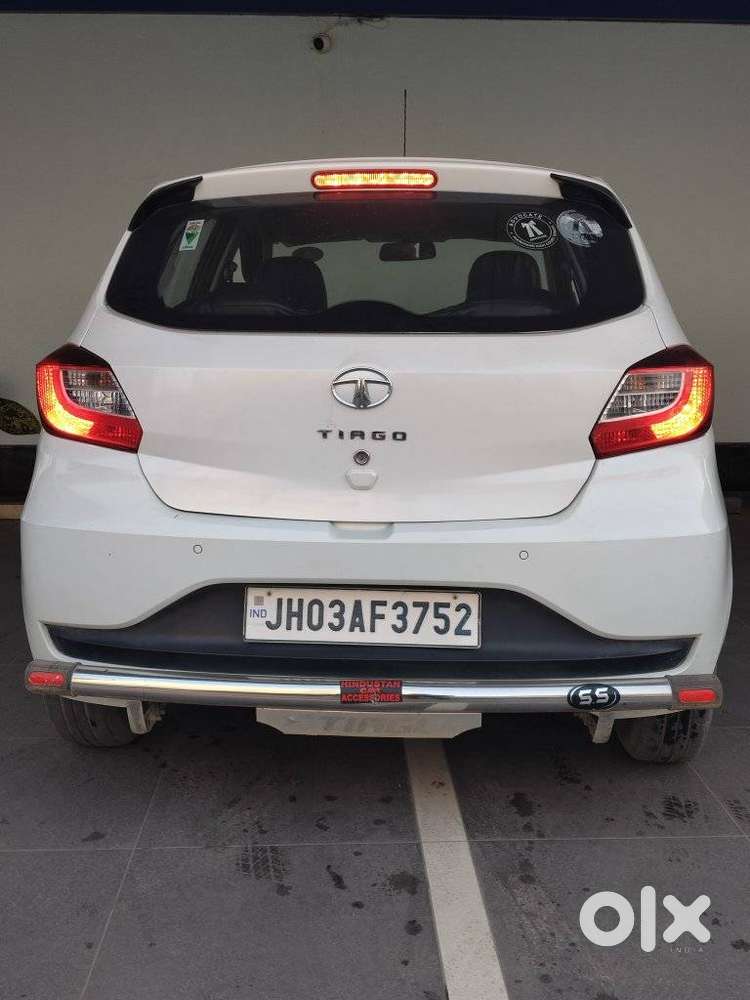 Tata Tiago 1.2 Revotron Xt (o), 2021, Petrol
