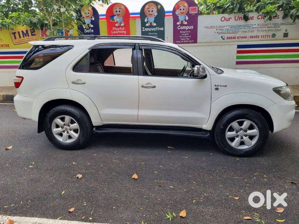Toyota Fortuner 3.0 4x4 Manual, 2012
