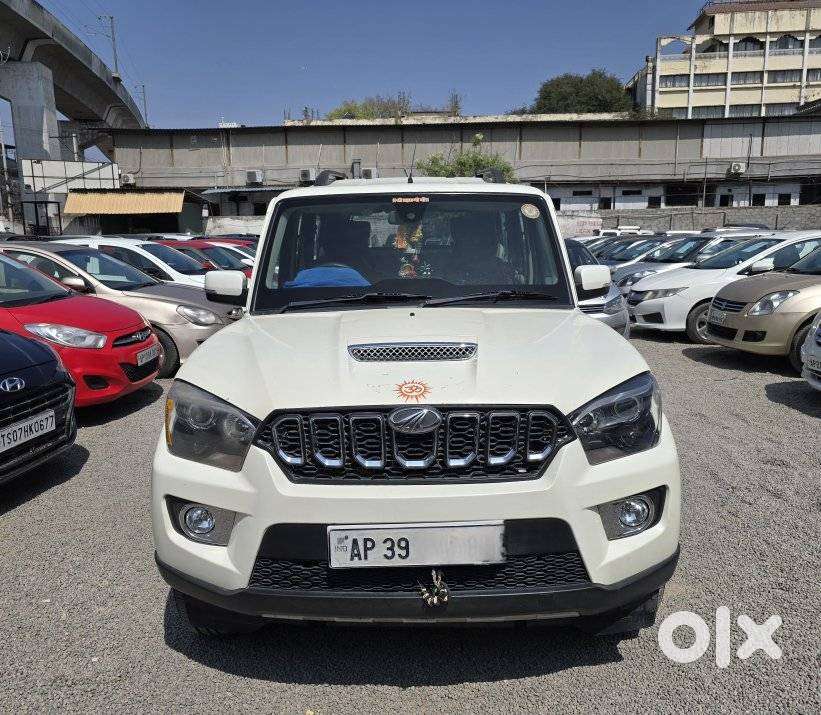 Mahindra Scorpio Classic 2.2 S 11 Mt 7 Str, 2018, Diesel