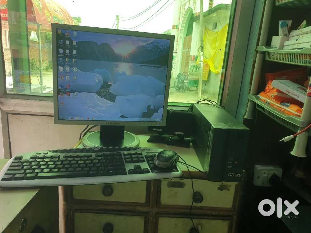 Good condition computer Samsung LED display keyboard mouse