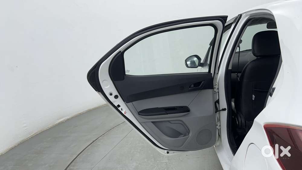 Tata Tiago 1.2 Revotron Xt Option, 2021, Petrol