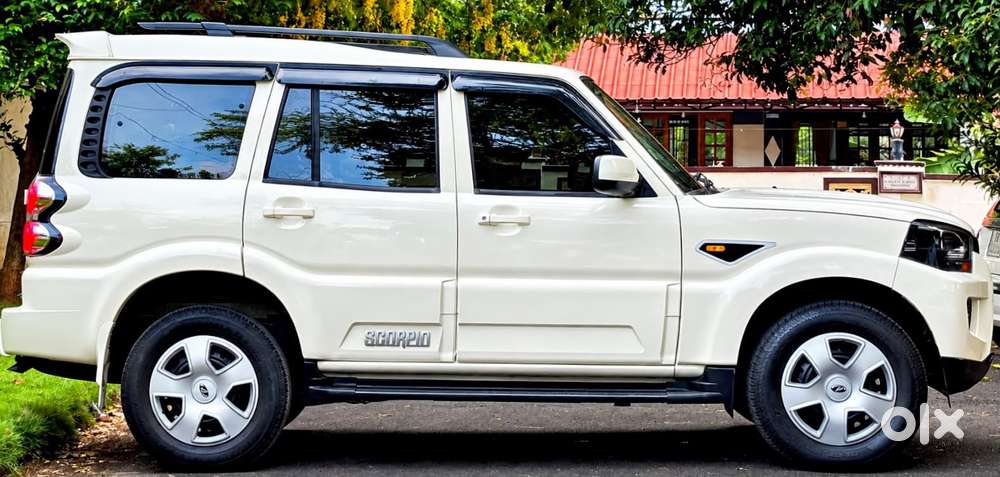 Mahindra Scorpio S6 Plus, 2015, Diesel