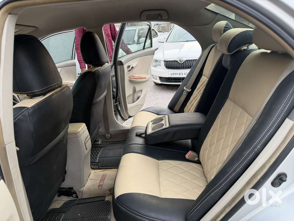 Toyota Corolla Altis Gl, 2010, Petrol