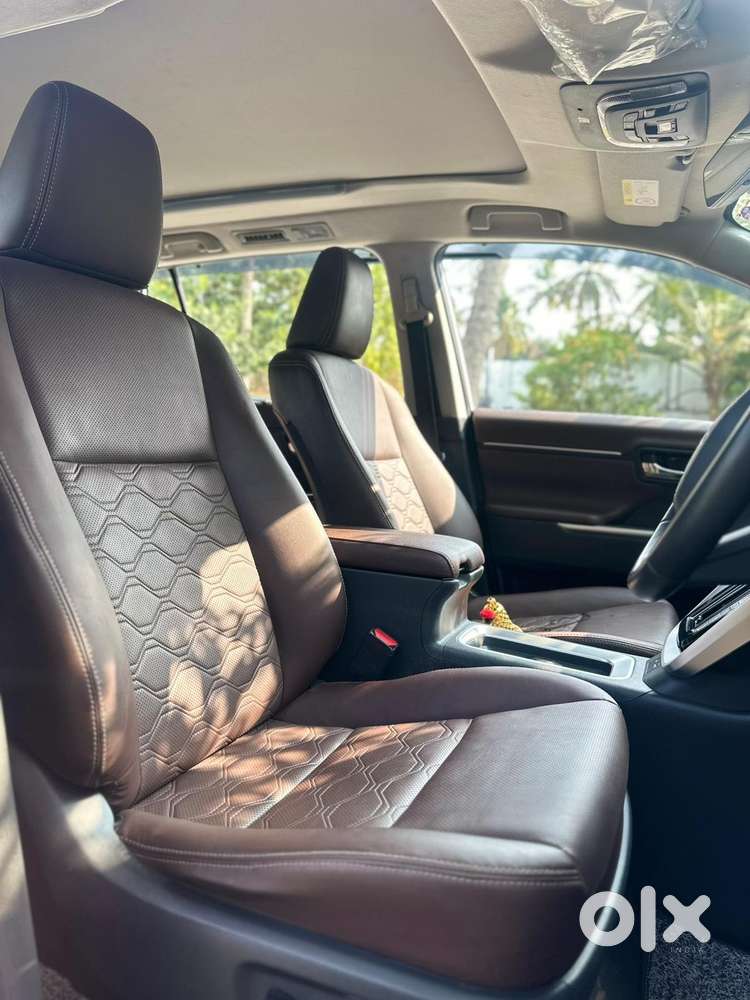 Toyota Innova Hycross 2.0 Zx (o) Hybrid 7 Str, 2024, Petrol