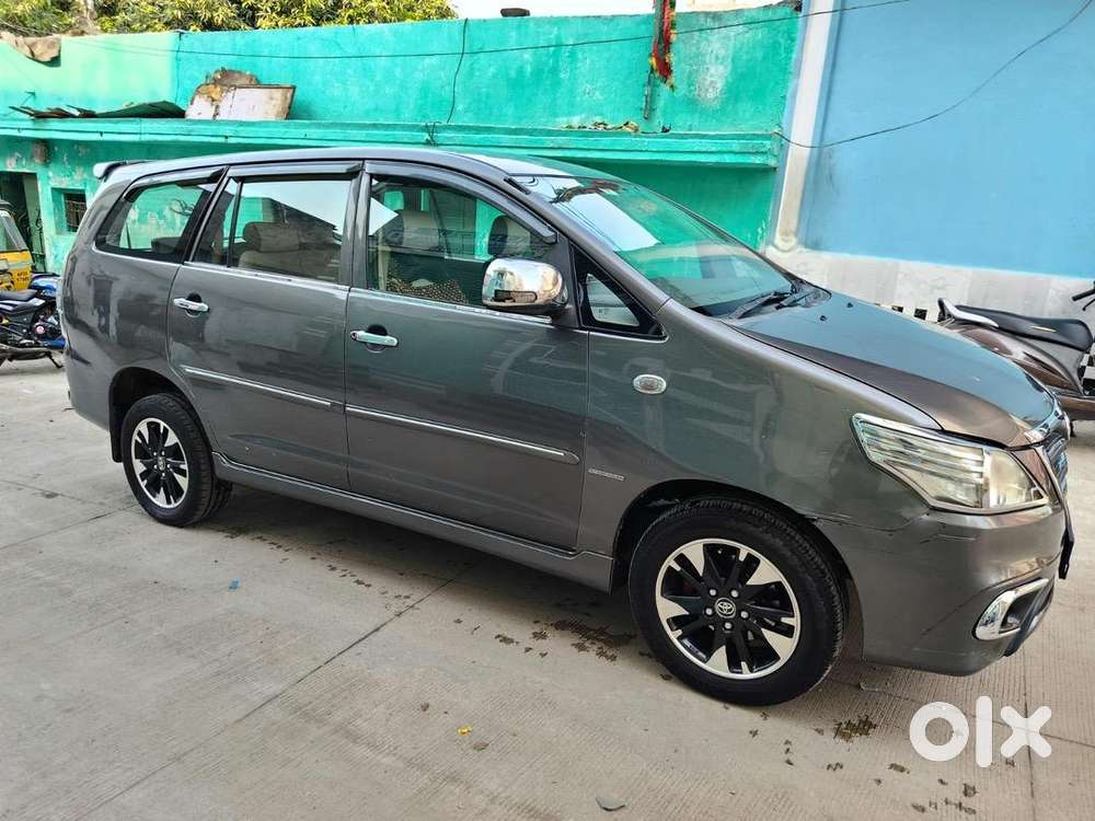 Toyota Car 2012 Year