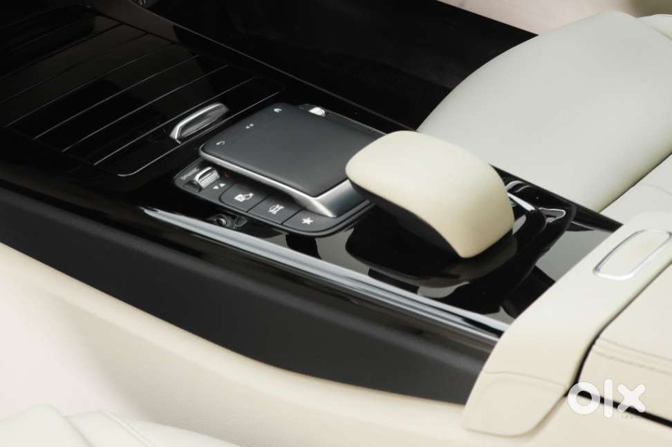 Mercedes-benz A-class Limousine 200, 2023, Petrol