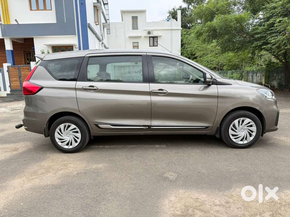 Maruti Ertiga Petrol 2023
