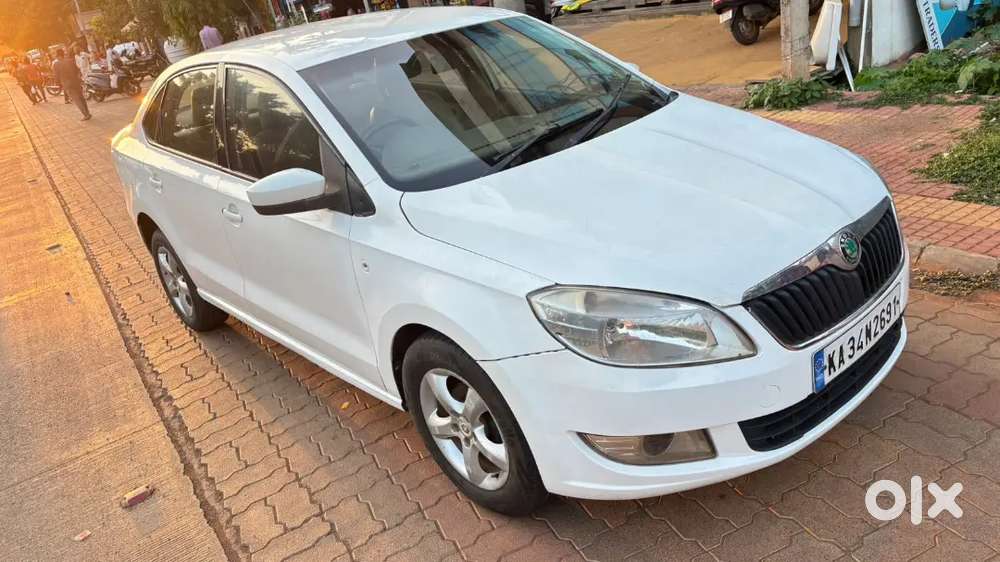 Skoda Rapid 2013 Diesel 145000 Km Driven