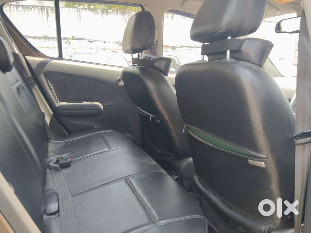 Maruti Suzuki Ritz Zxi, 2013, Petrol