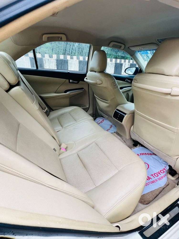 Toyota Camry Hybrid 2.5, 2017, Cng & Hybrids