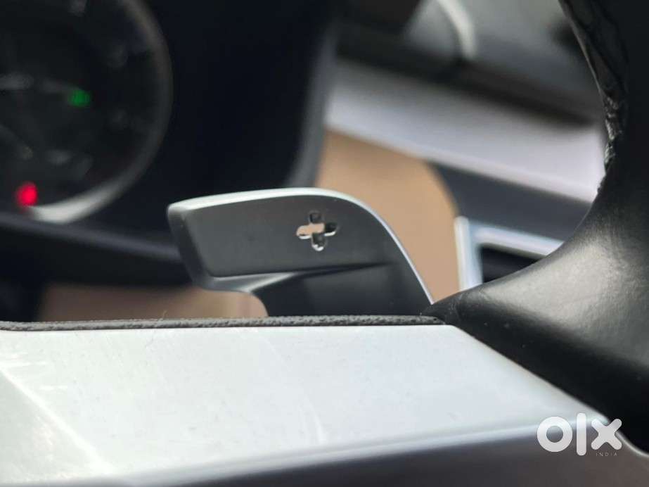 Land Rover Discovery Hse R-dynamic 2.0 Petrol, 2023, Petrol