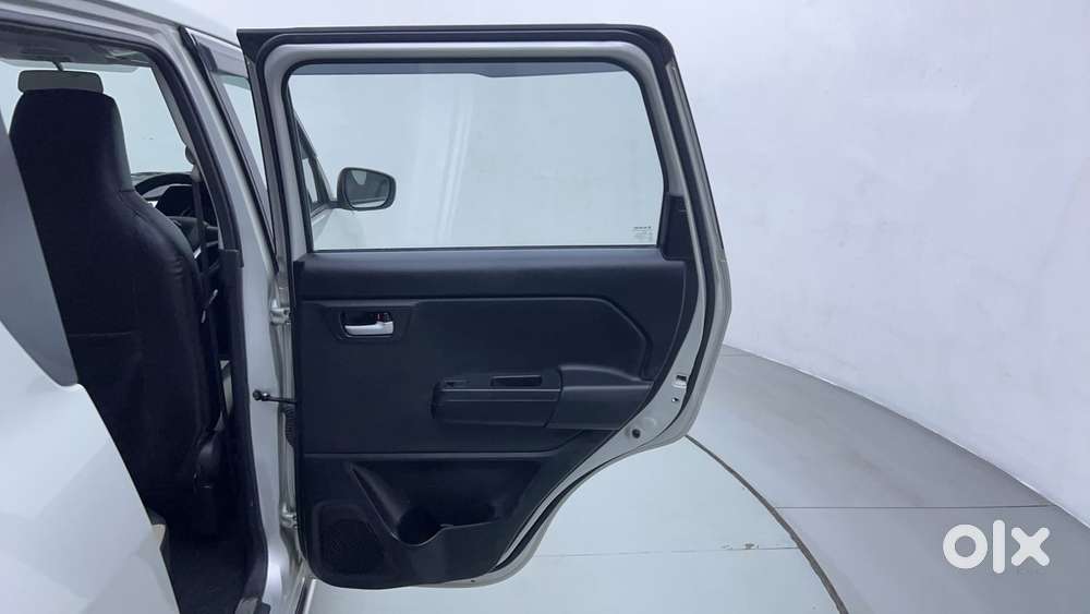 Maruti Suzuki Wagon R 1.2 Zxi Plus Amt, 2022, Petrol