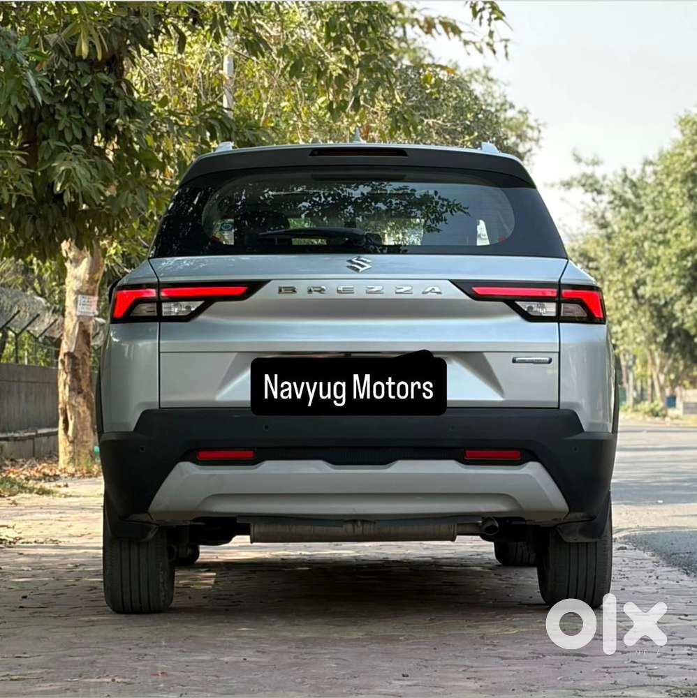 1st Owner 2023 Maruti Suzuki Brezza 1.5 Zxi Sunroof Manual