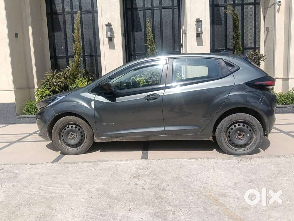 Tata Altroz, 2023, Cng & Hybrids