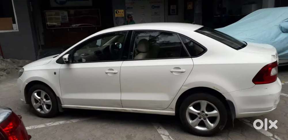 Og Skoda Rapid 1.6 Petrol Top End Model