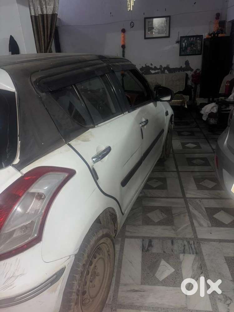 Maruti Suzuki Swift 2015 Cng & Hybrids 100000 Km Driven
