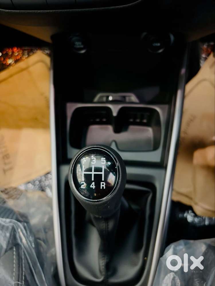 Maruti Suzuki Xl6 1.5 Zeta Mt, 2026