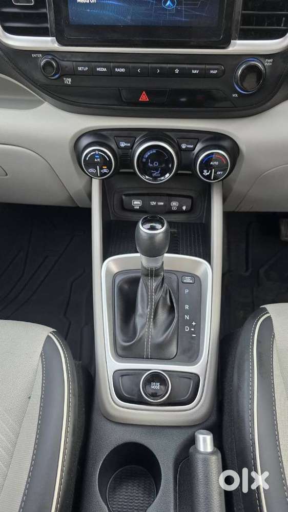 Hyundai Venue S Turbo Dct, 2024, Petrol