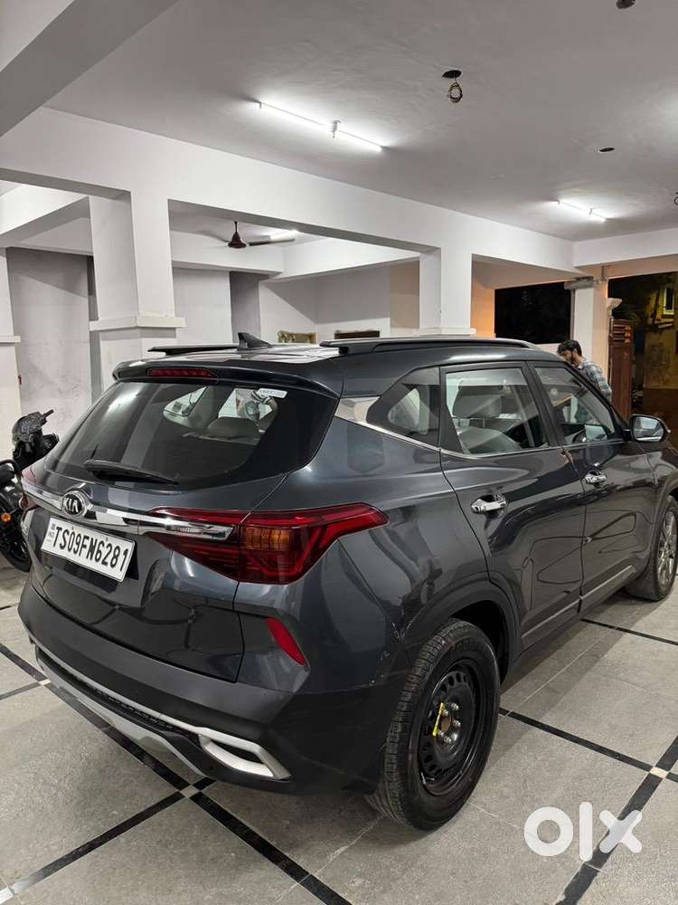 Kia Seltos 2020 Sunroof Variant Petrol Well Maintained