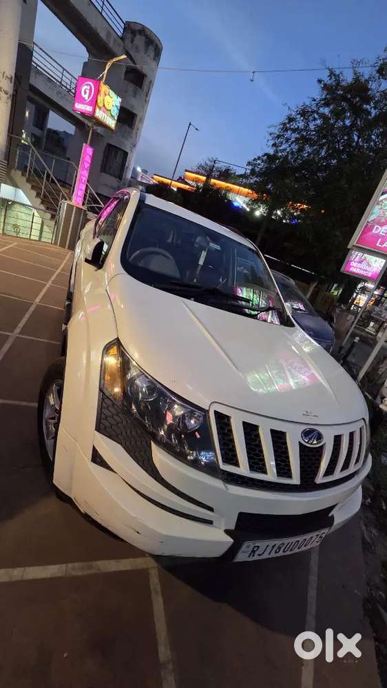 Mahindra Xuv500 2014  A1 Condition  2nd Owner  New Tyres