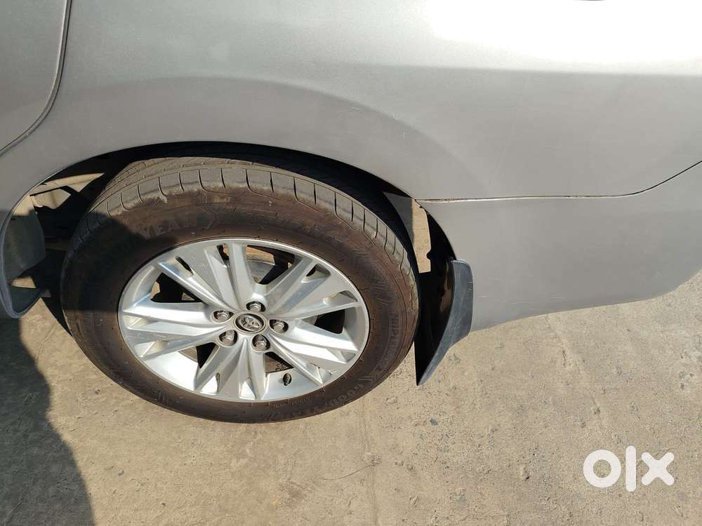 Toyota Innova Crysta 2.8z Automatic, 2016, Diesel