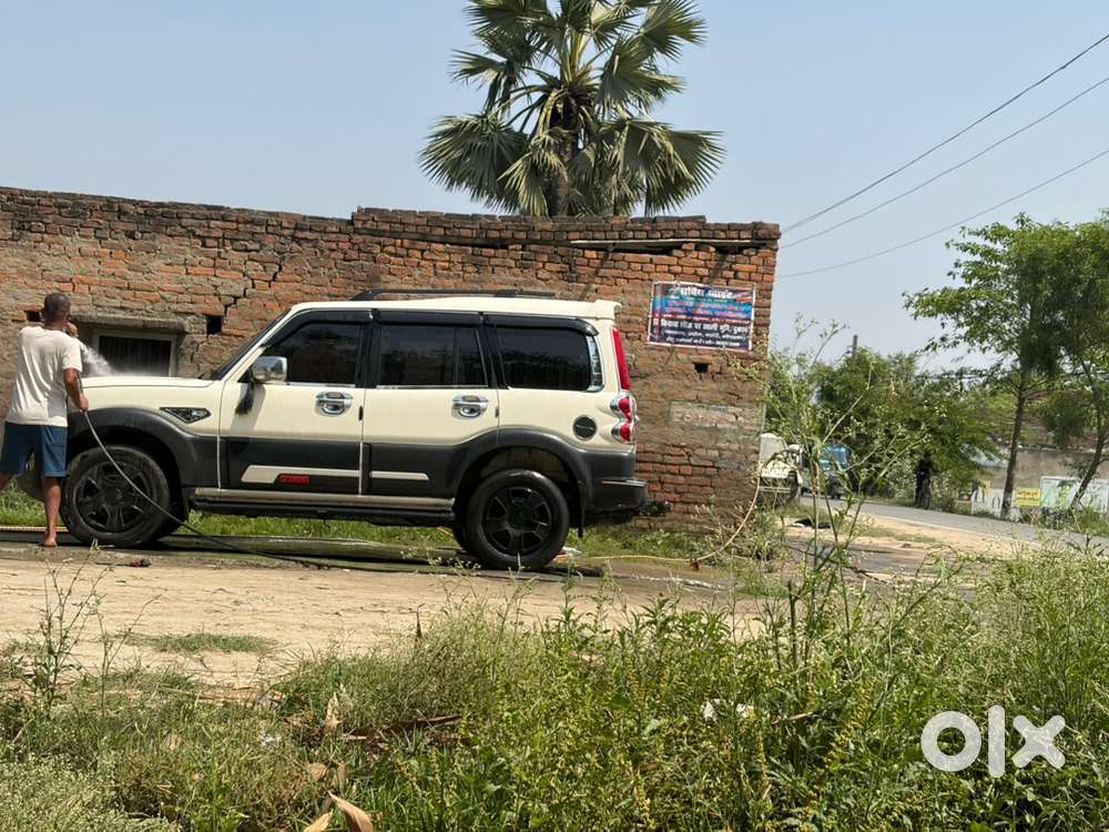 Mahindra Scorpio Classic 2023